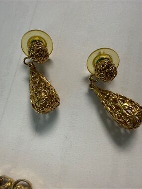 Vintage Gold Filigree Bracelet and Drop Earrings Set - Elegant Women's Jewelry